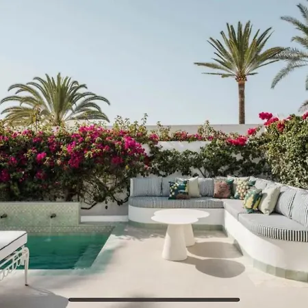 Y P Banus Views Fely Bed & Breakfast *